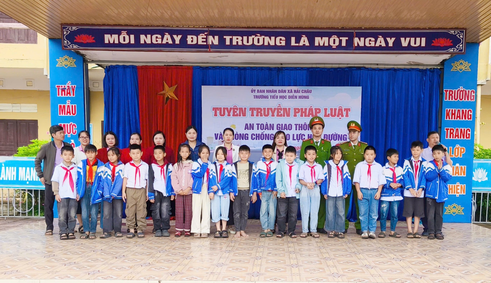 Tuyên truyền 4